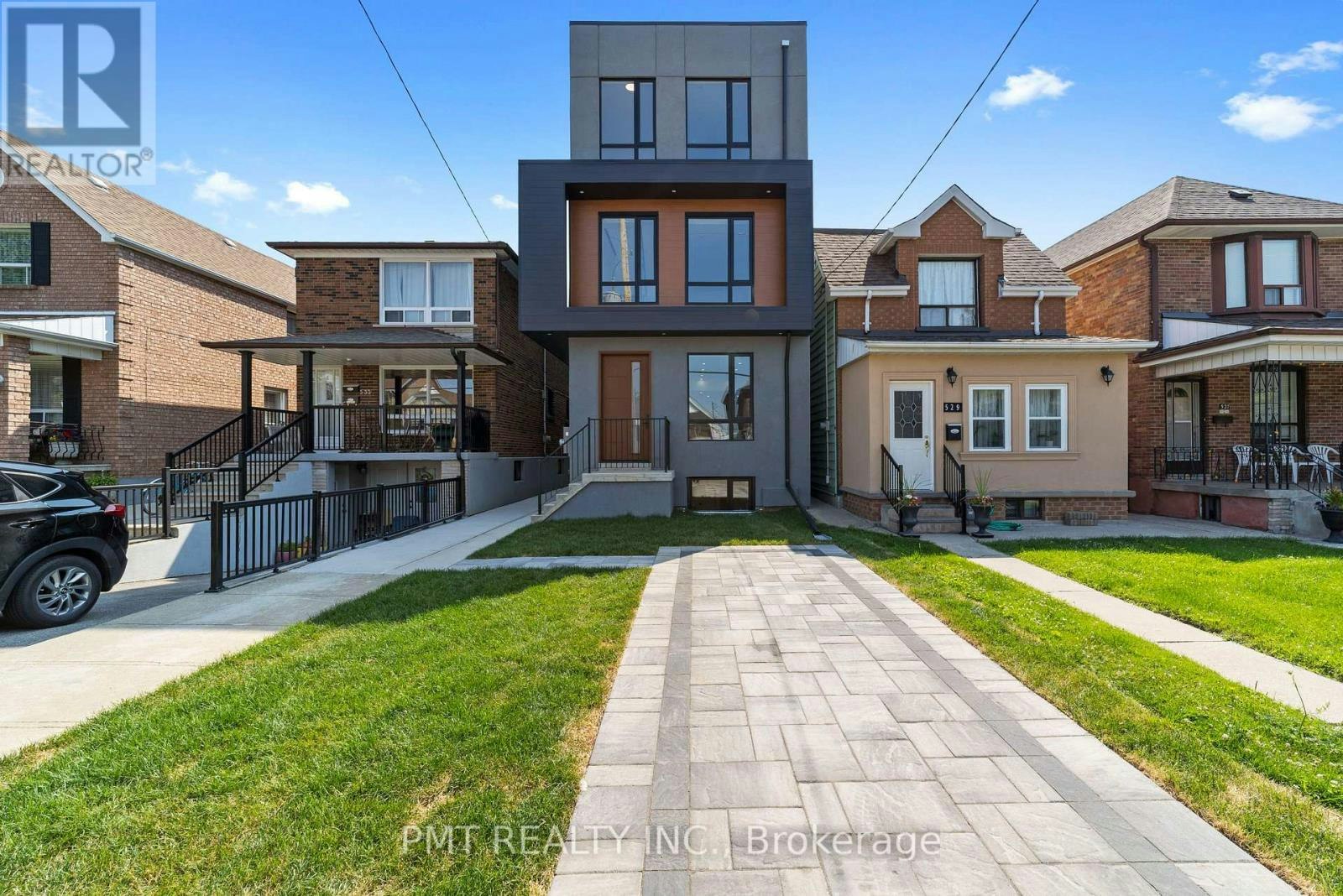 1FM-531 Delaware Avenue N, Toronto, ON, M6H 2V3