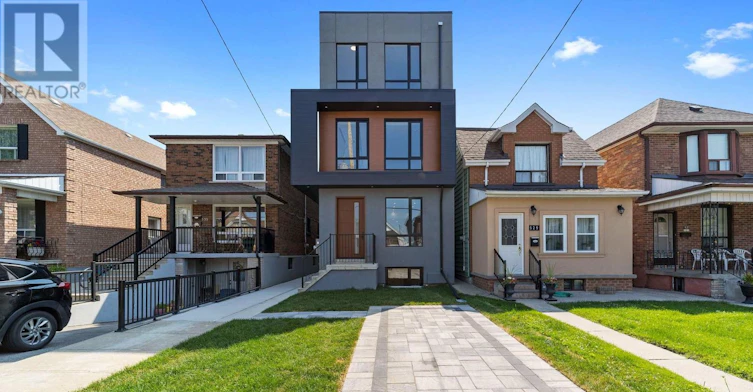 1FM-531 Delaware Avenue N, Toronto, ON, M6H 2V3