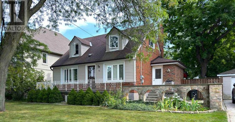 5 Lanbrooke Avenue, Toronto, ON, M2R 2C5 - 17
