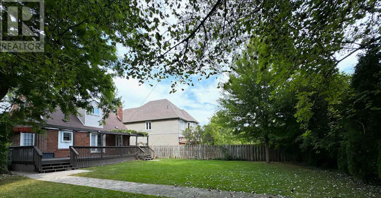5 Lanbrooke Avenue, Toronto, ON, M2R 2C5 - 11