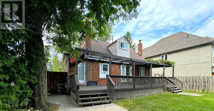 5 Lanbrooke Avenue, Toronto, ON, M2R 2C5 - 10