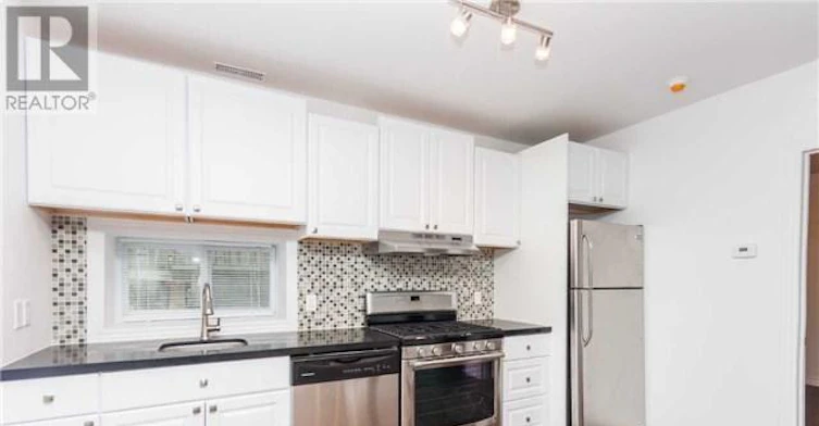 2-55 Hillsdale Avenue E, Toronto, ON, M4S 1T4 - 3