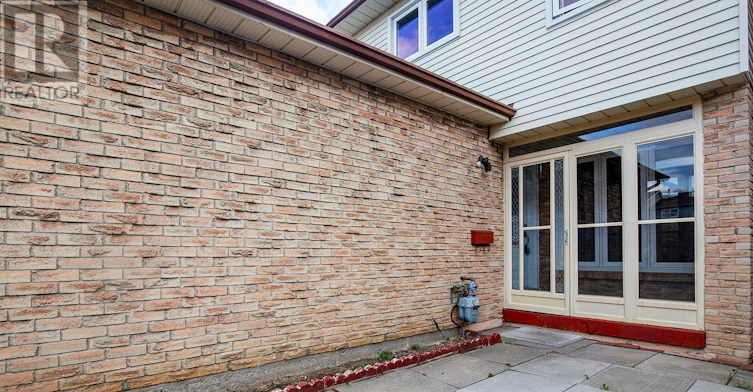 26 Granada Crescent, Toronto, ON, M1B 2H5 - 2