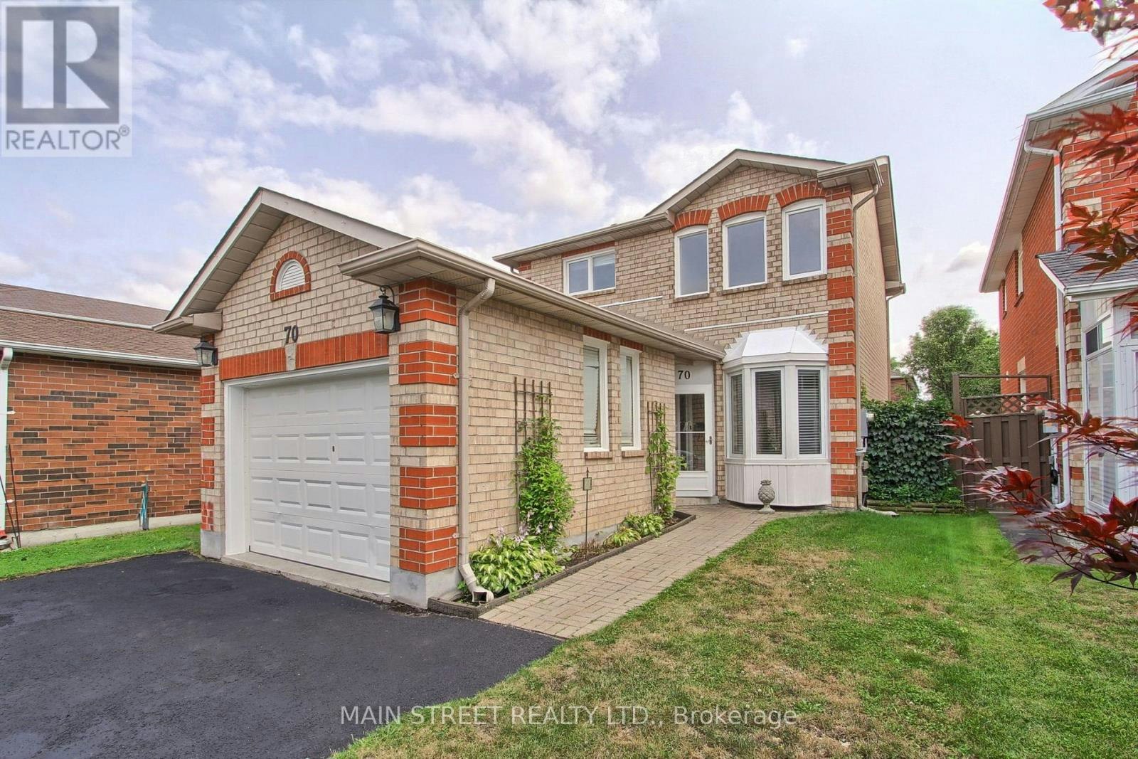 70 Dunsmore Crescent, Richmond Hill, ON, L4C 0C5