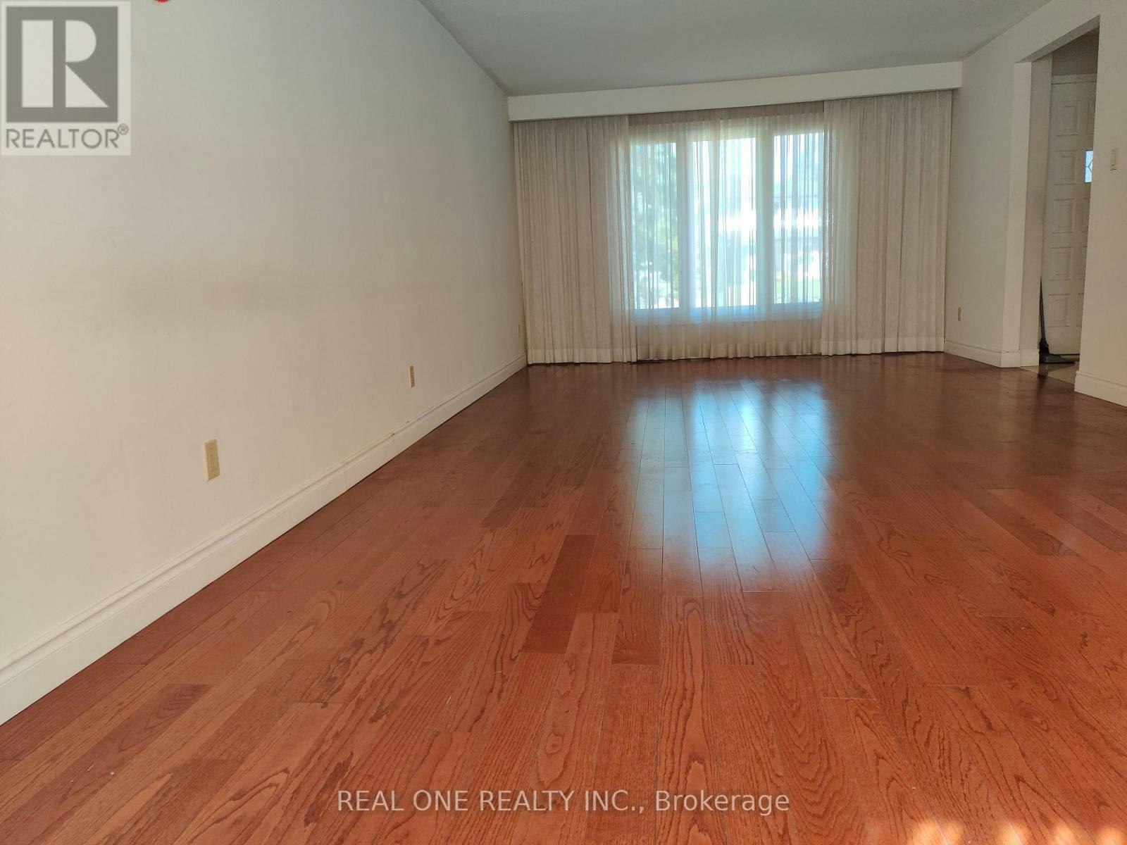 72 Liebeck Crescent, Markham, ON, L3R 1Y5