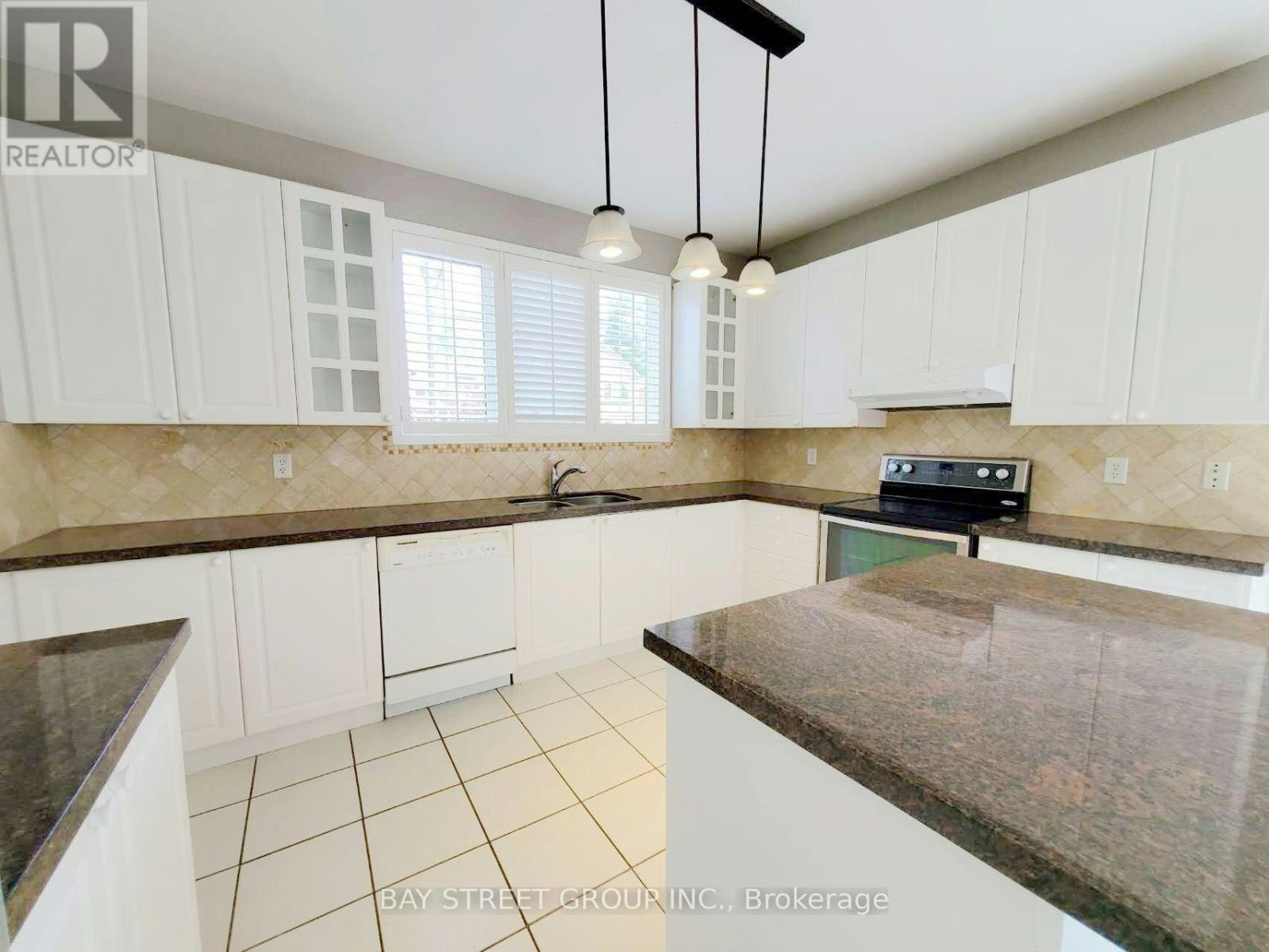 89 Skywood Drive, Richmond Hill, ON, L4E 4K8 - 7