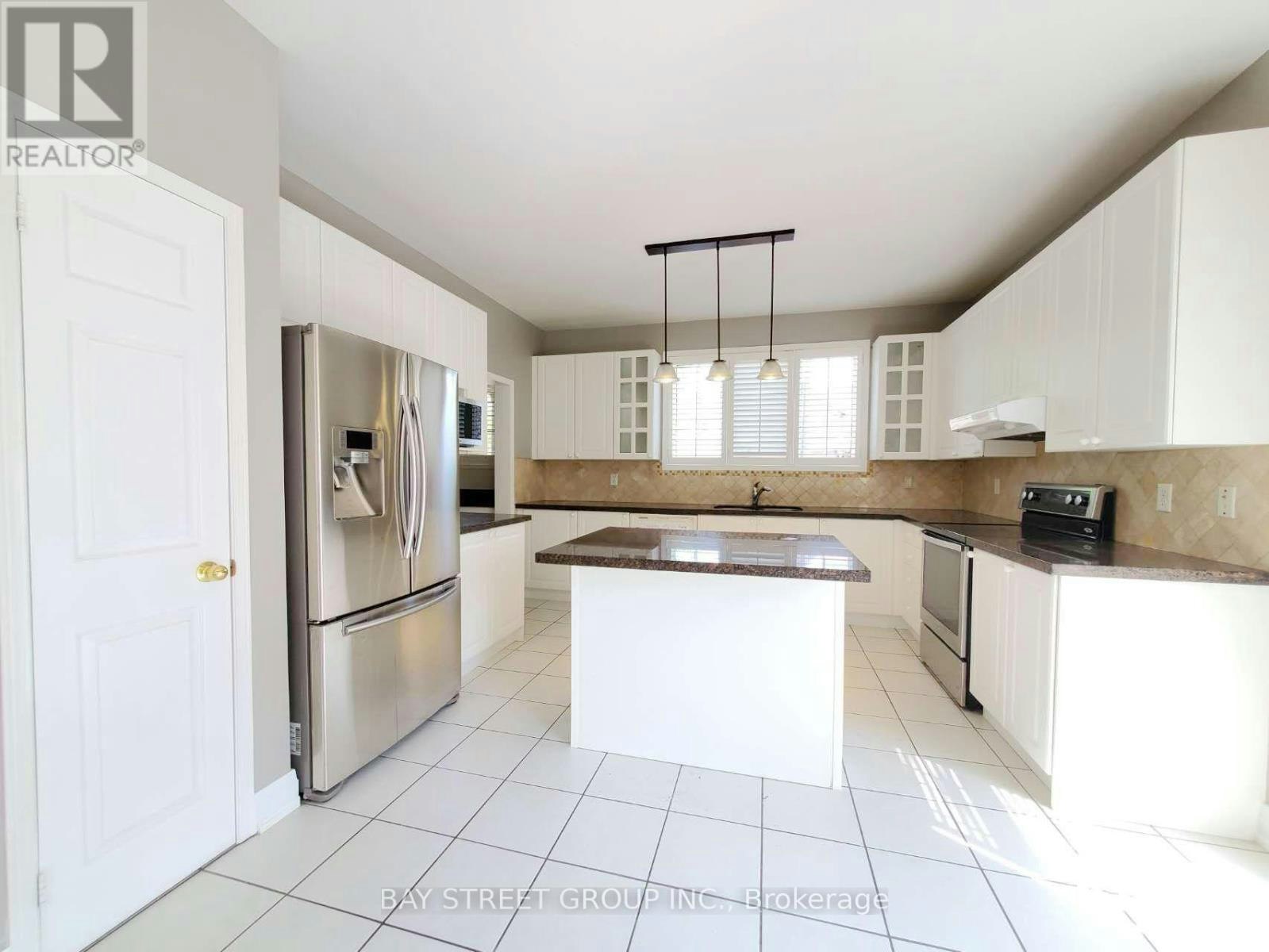 89 Skywood Drive, Richmond Hill, ON, L4E 4K8 - 4