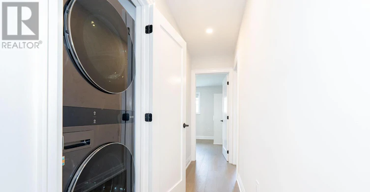 A-31 Mariposa Avenue, Toronto, ON, M6N 4A1 - 10
