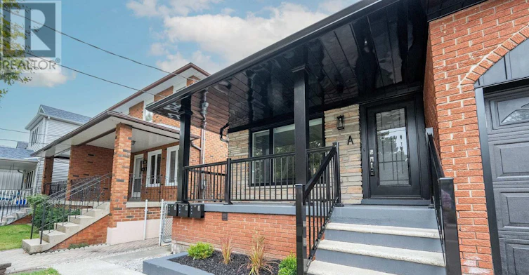 A-31 Mariposa Avenue, Toronto, ON, M6N 4A1 - 2