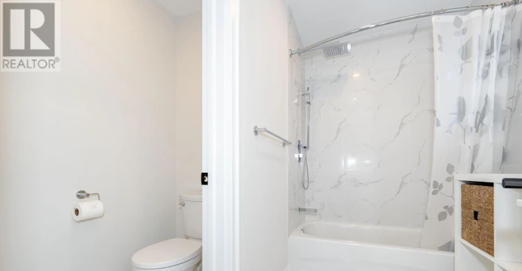 A-31 Mariposa Avenue, Toronto, ON, M6N 4A1 - 17