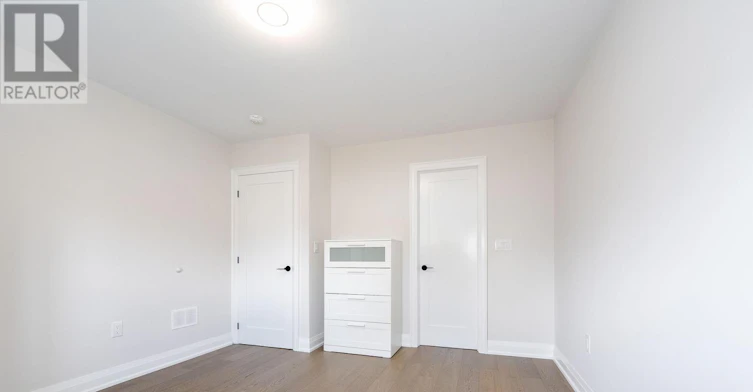 A-31 Mariposa Avenue, Toronto, ON, M6N 4A1 - 16