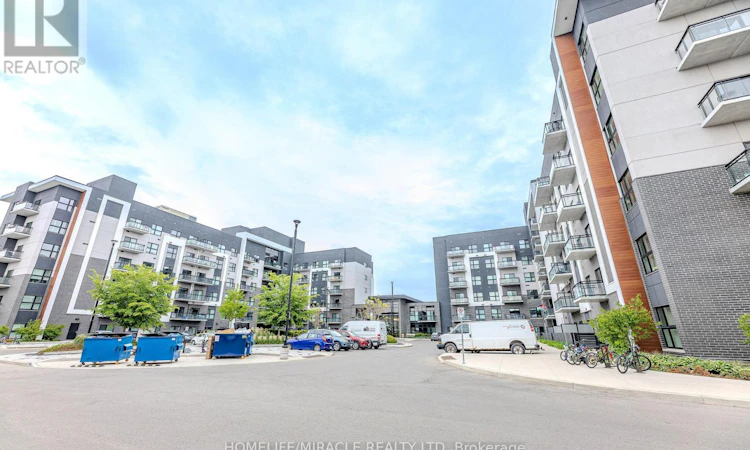 215-102 Grovewood Common