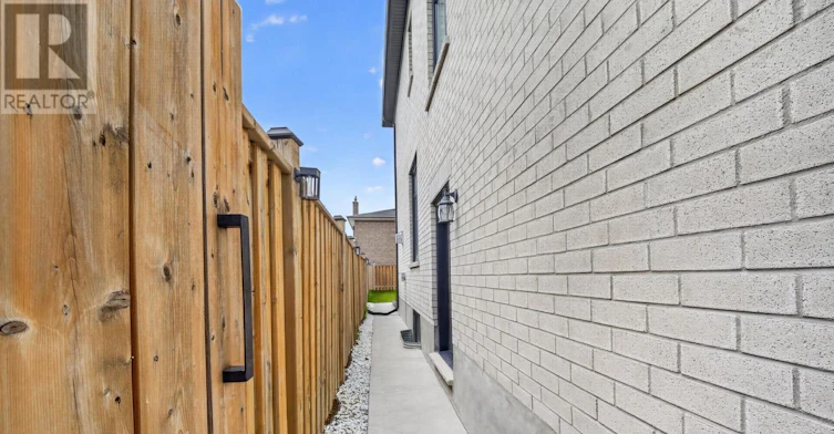 38 York Road, Toronto, ON, M9R 3E4 - 19
