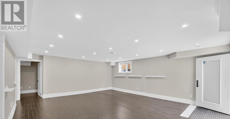 38 York Road, Toronto, ON, M9R 3E4 - 5