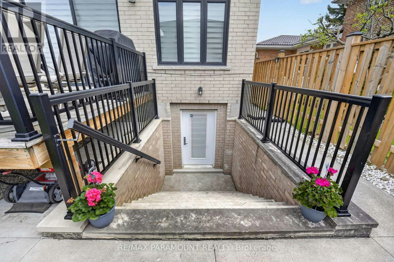 38 York Road, Toronto, ON, M9R 3E4 - 20