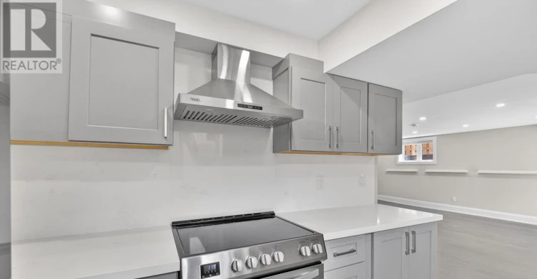 38 York Road, Toronto, ON, M9R 3E4 - 9