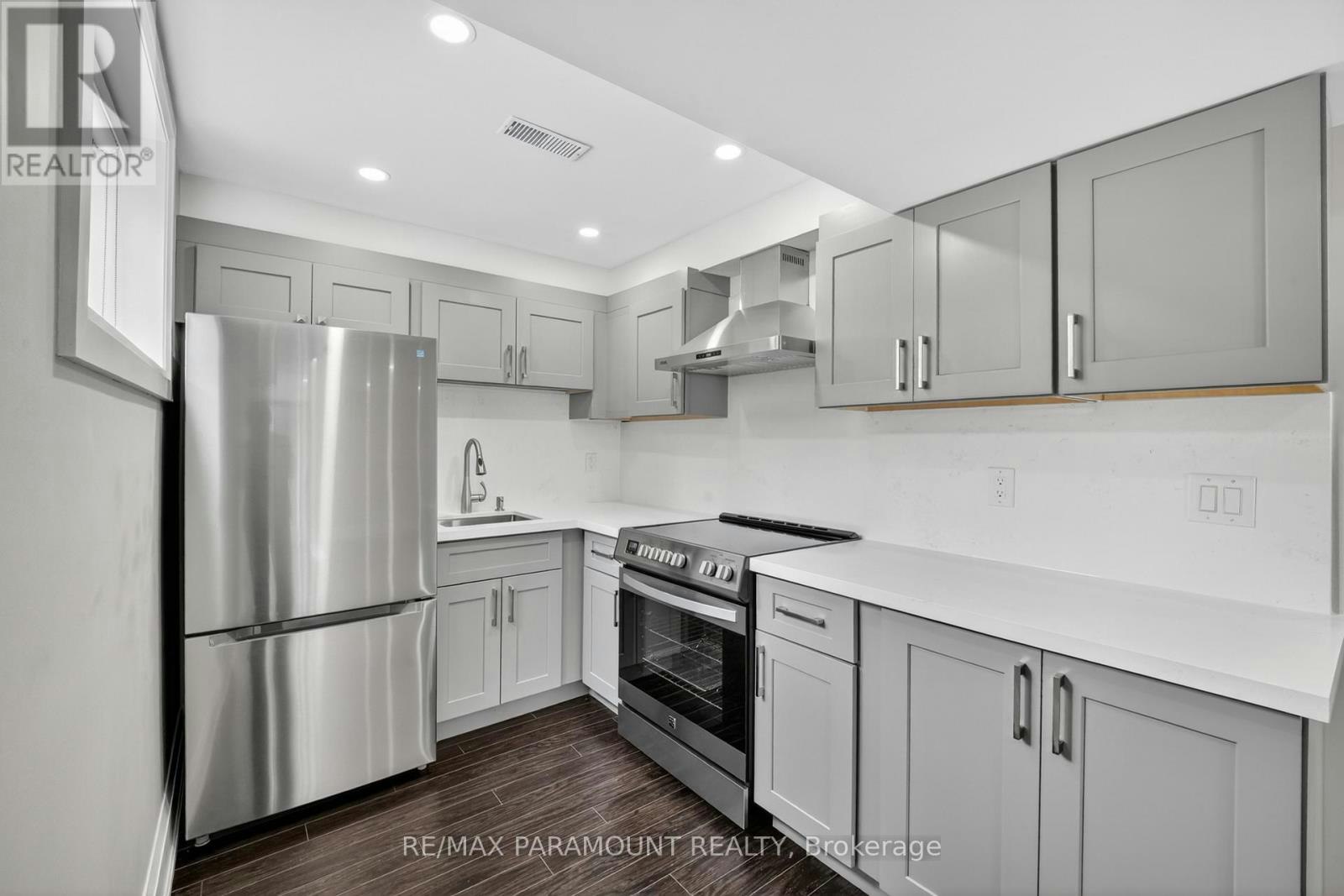 38 York Road, Toronto, ON, M9R 3E4 - 8