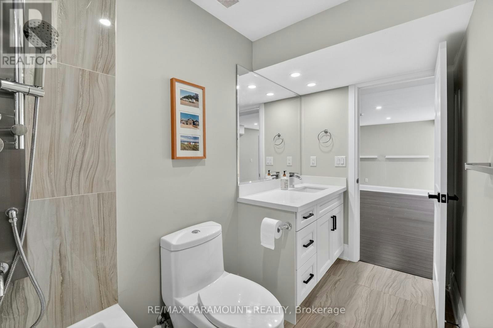 38 York Road, Toronto, ON, M9R 3E4 - 16