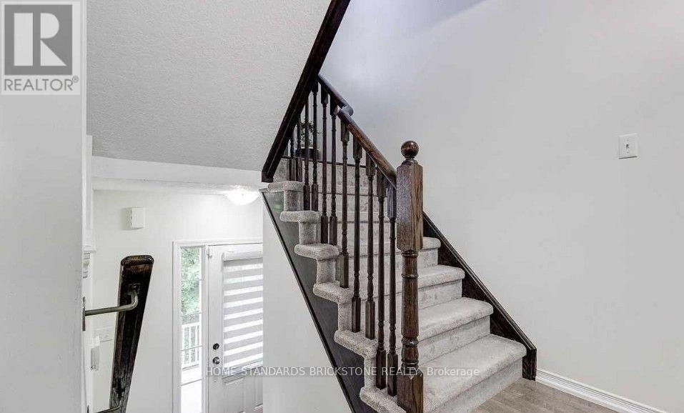 25-7 Sirente Drive, Hamilton, ON, L9A 0B4 - 5