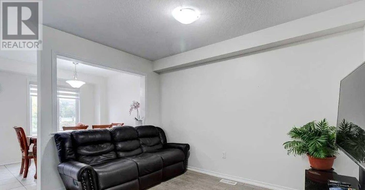 25-7 Sirente Drive, Hamilton, ON, L9A 0B4 - 11