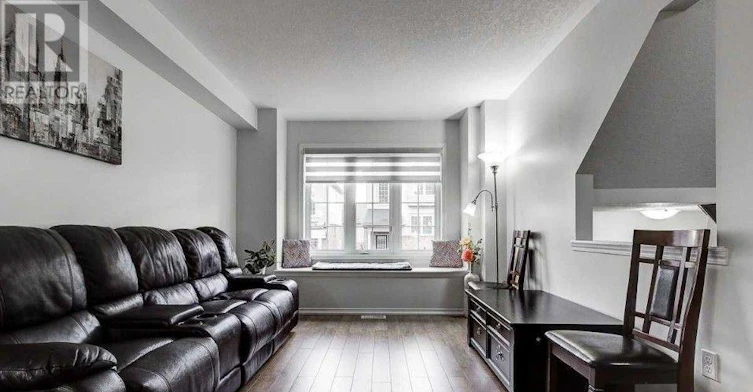 25-7 Sirente Drive, Hamilton, ON, L9A 0B4 - 10