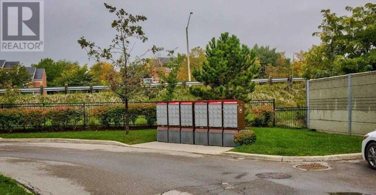 25-7 Sirente Drive, Hamilton, ON, L9A 0B4 - 30