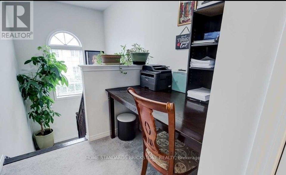 25-7 Sirente Drive, Hamilton, ON, L9A 0B4 - 19