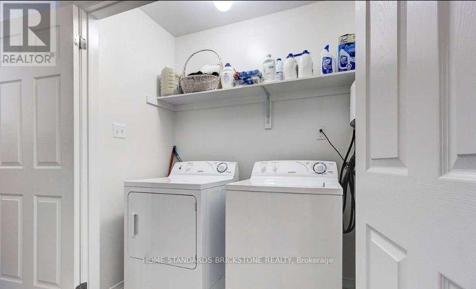25-7 Sirente Drive, Hamilton, ON, L9A 0B4 - 26
