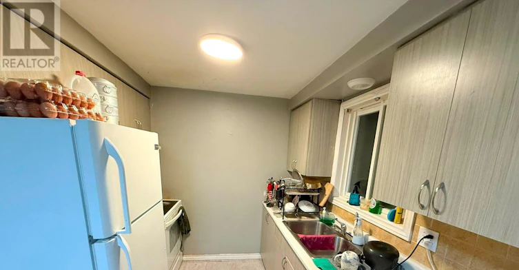MAIN-152 Woodside Avenue, Cambridge, ON, N1S 3Y1 - 4