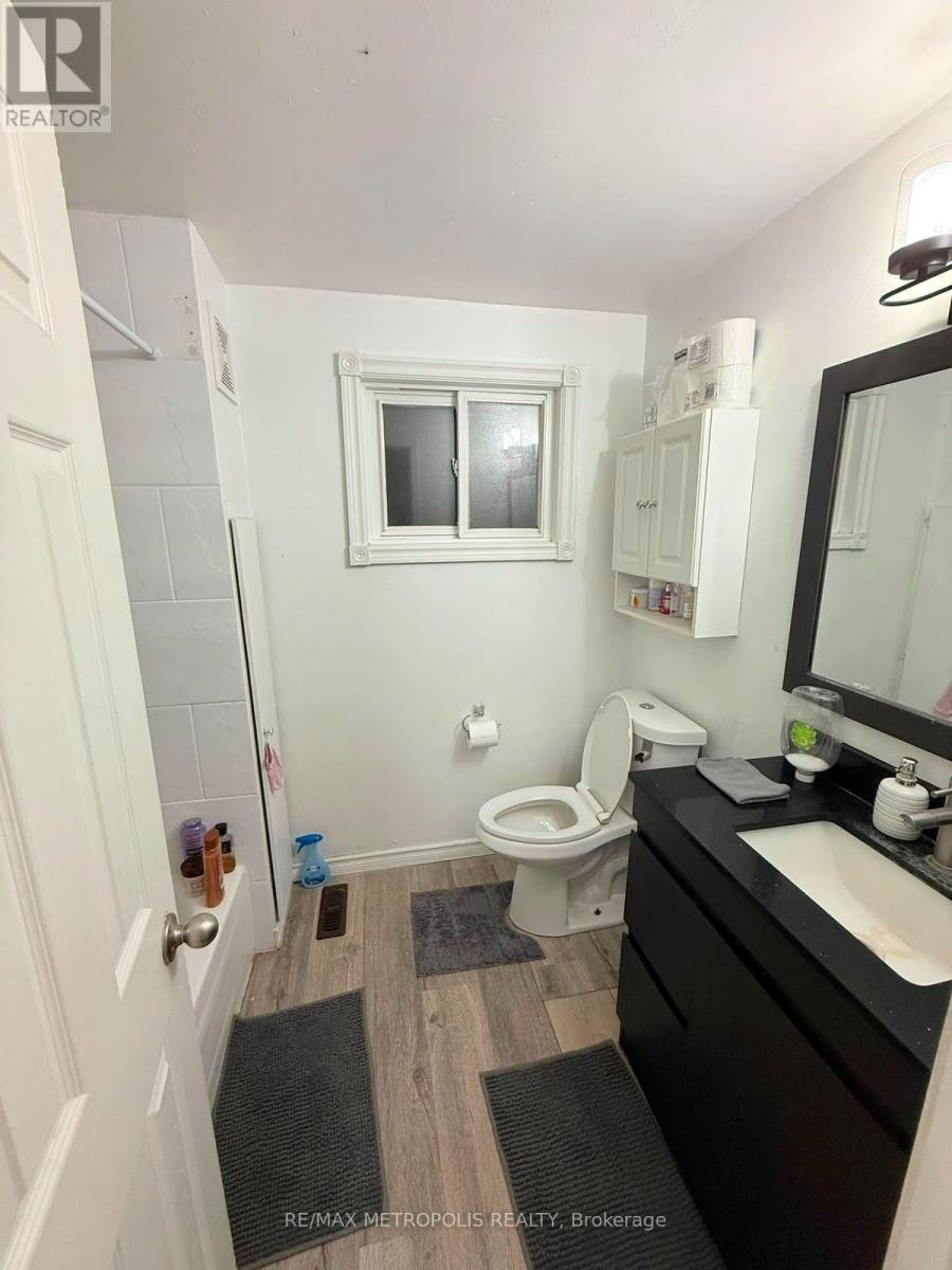 MAIN-152 Woodside Avenue, Cambridge, ON, N1S 3Y1 - 11