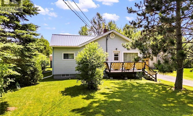 880 Pleasant Drive