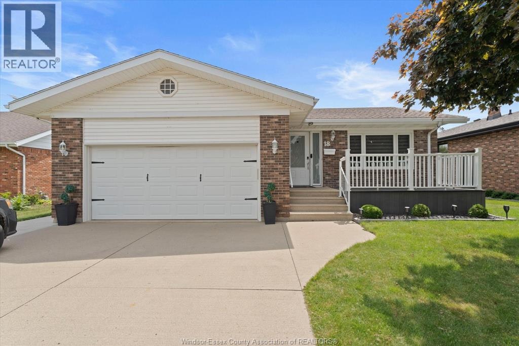 18 Elizabeth Crescent, Leamington, ON, N8H 4Y1