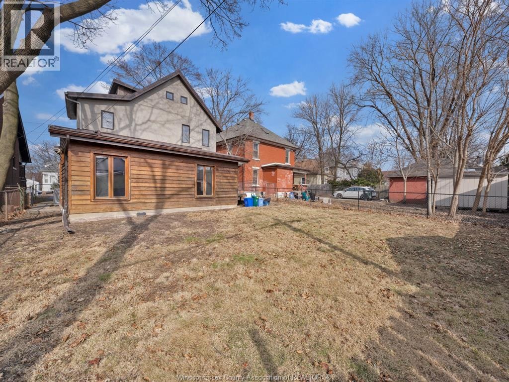 3131 Donnelly Street, Windsor, ON, N9C 1M3 - 3