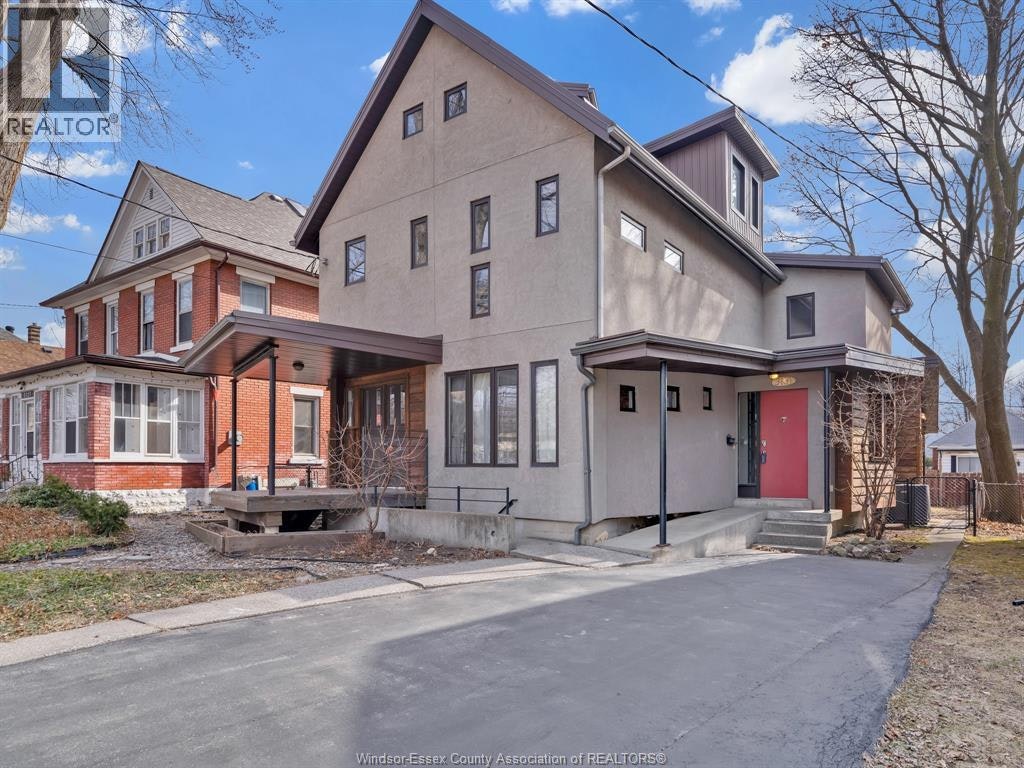 3131 Donnelly Street, Windsor, ON, N9C 1M3 - 2