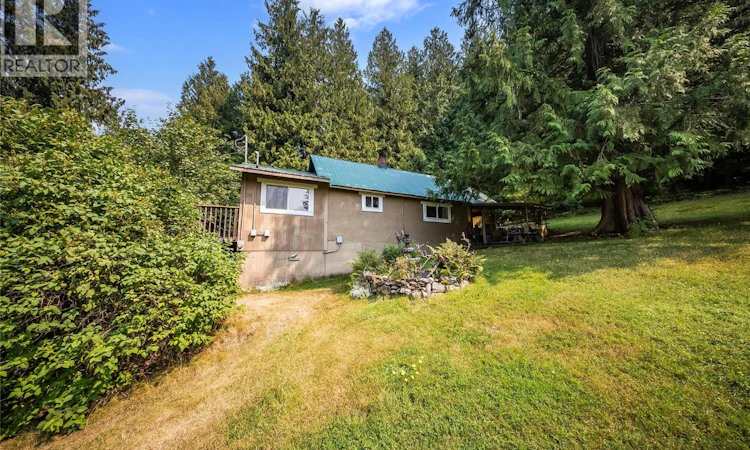 1562 Arrow Lakes Drive
