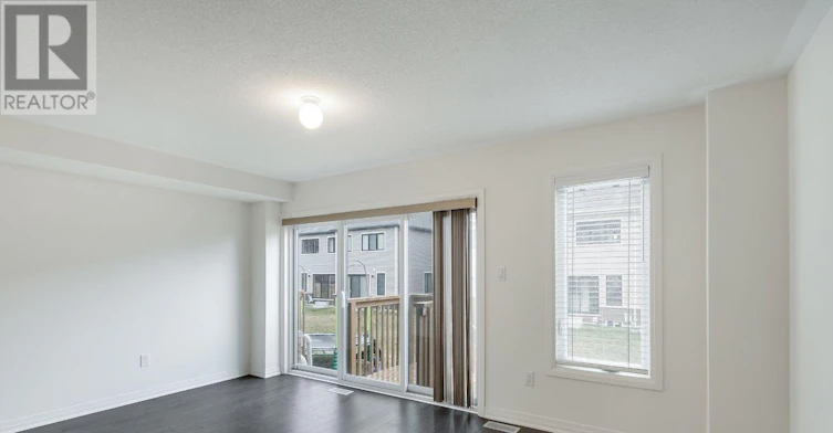 267-79 Caspian Square, Clarington, ON, K2V 0R3 - 12