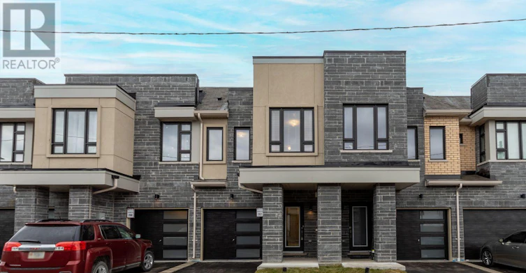 267-79 Caspian Square, Clarington, ON, K2V 0R3