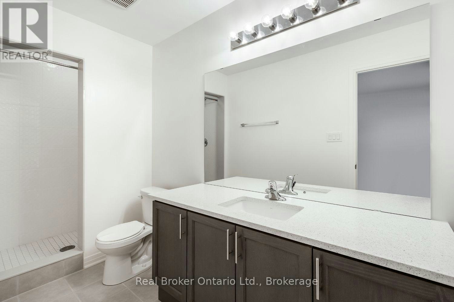 267-79 Caspian Square, Clarington, ON, K2V 0R3 - 18