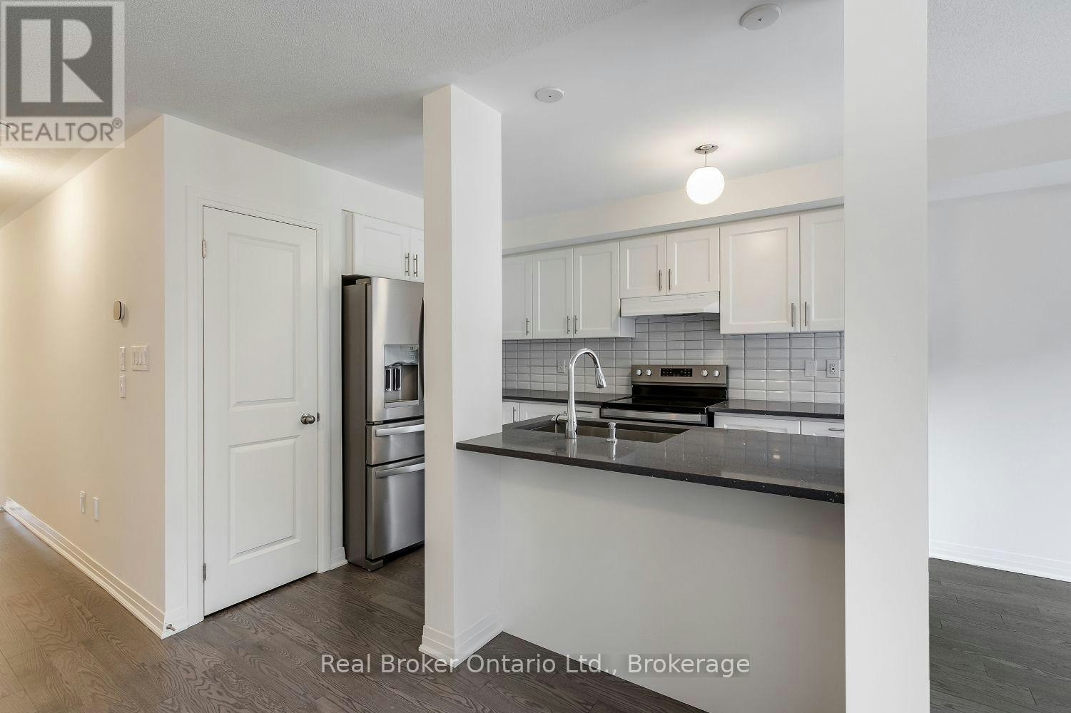 267-79 Caspian Square, Clarington, ON, K2V 0R3 - 6