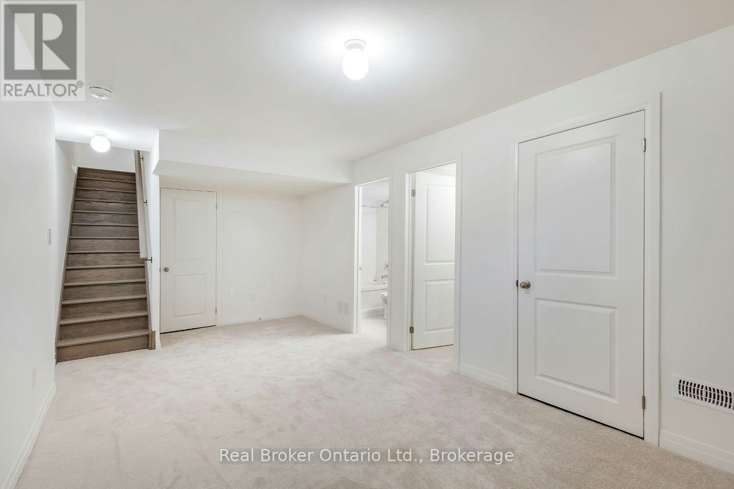 267-79 Caspian Square, Clarington, ON, K2V 0R3 - 22
