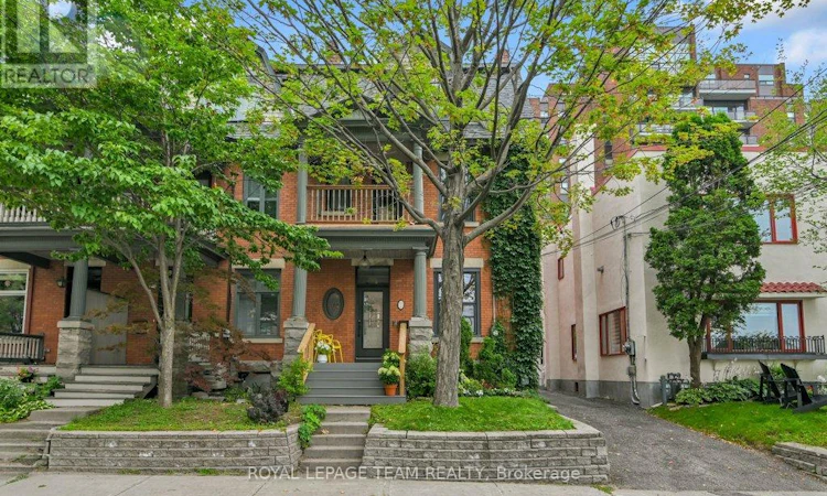 7 Third Avenue