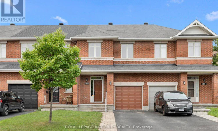1433 Comfrey Crescent