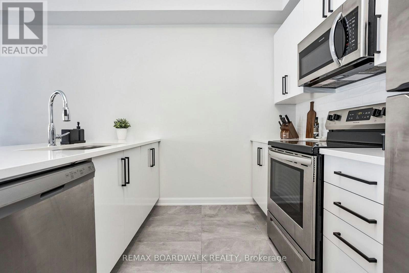 B-518 Aglish Mews, Manotick, ON, K2C 3H2 - 13