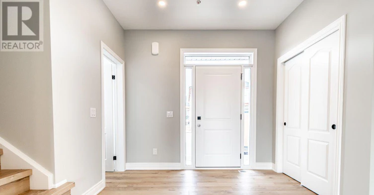 21 121a Moffatt Street, St. Catharines, ON, L2P 0G4 - 2