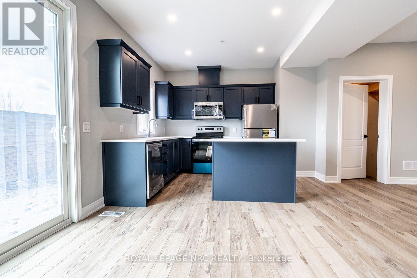 21 121a Moffatt Street, St. Catharines, ON, L2P 0G4 - 8