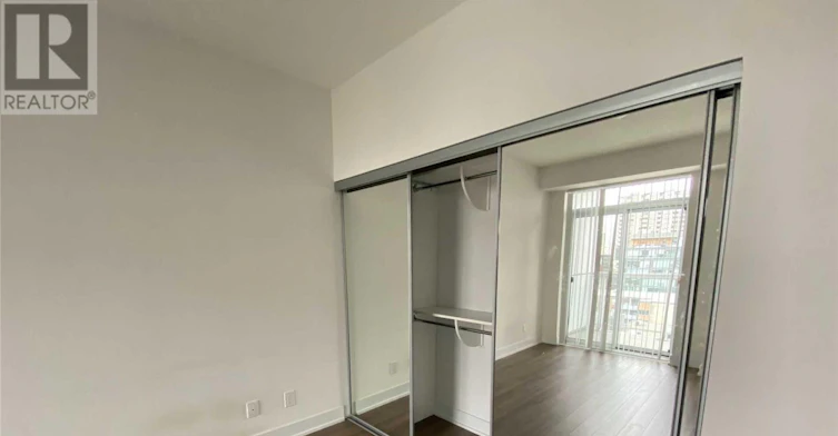 1002-318 Richmond Street W, Toronto, ON, M5V 0B4 - 9
