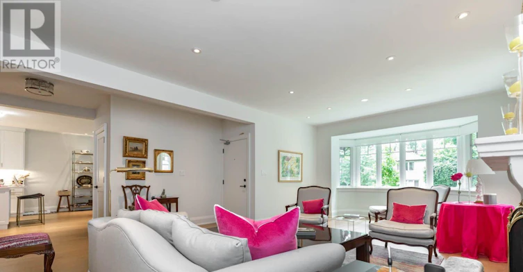 MAIN-32 Edmund Avenue, Toronto, ON, M4V 1H3 - 3