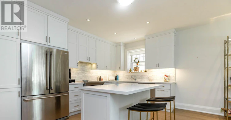 MAIN-32 Edmund Avenue, Toronto, ON, M4V 1H3 - 8