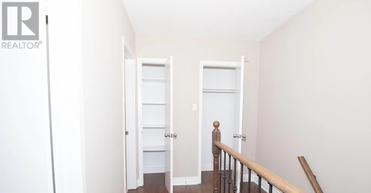 B-920 Pape Avenue, Toronto, ON, M4K 3V2 - 19