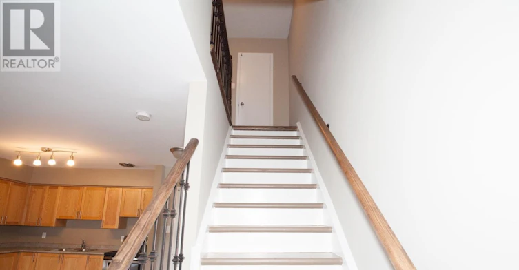 B-920 Pape Avenue, Toronto, ON, M4K 3V2 - 9